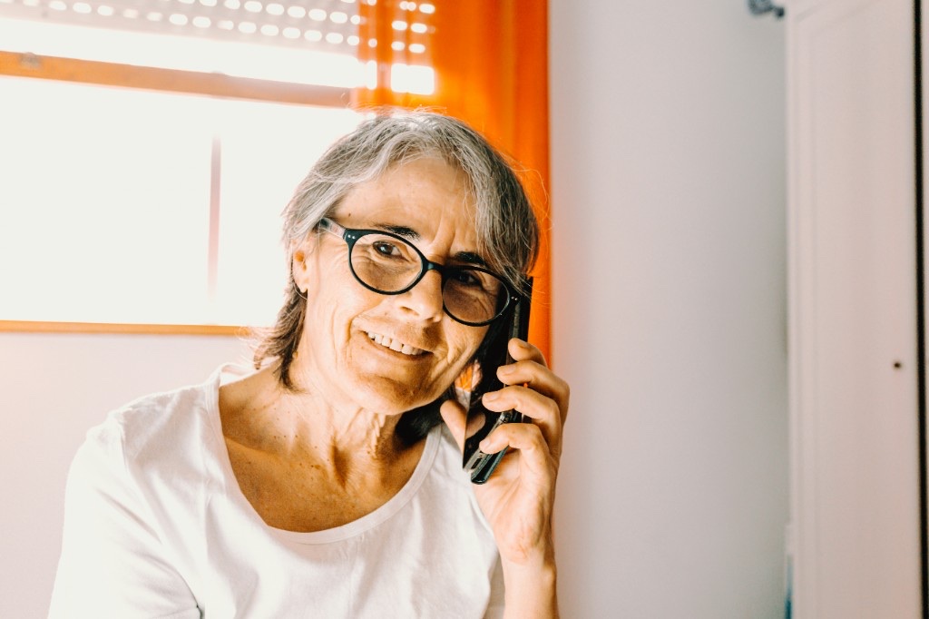 Sieninis telefonas – susisiekite su mumis bet kuriuo metu